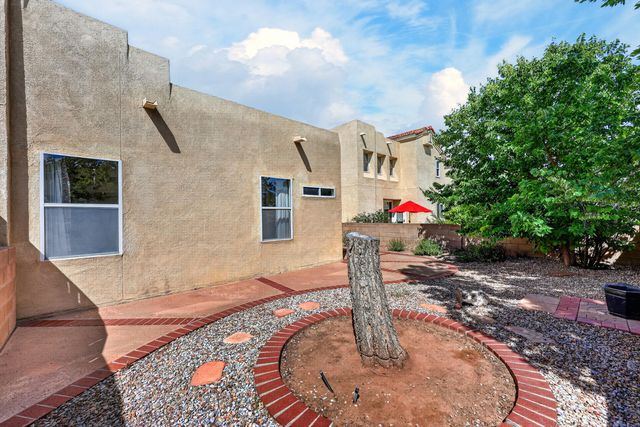 3137 Renaissance Loop SE, Rio Rancho, NM 87124