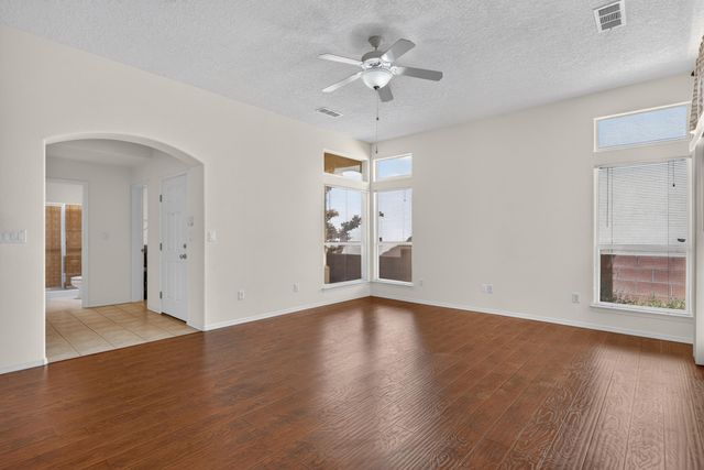 3137 Renaissance Loop SE, Rio Rancho, NM 87124