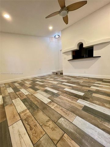 11288 SW 9th Ct, Pembroke Pines, FL 33025