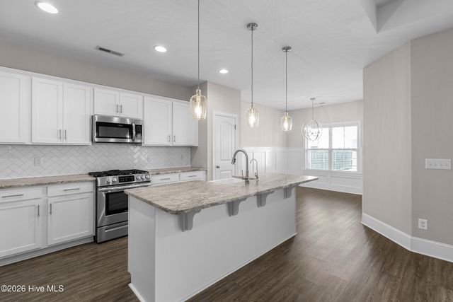 116 Hanover Lakes Drive, Wilmington, NC 28401