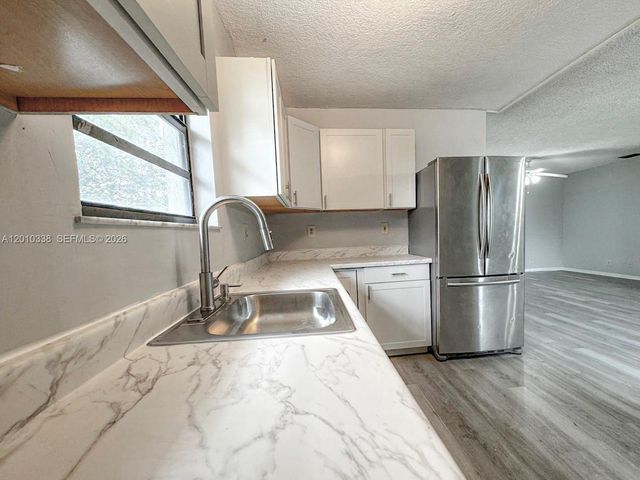 10947 NW 45th St, Coral Springs, FL 33065