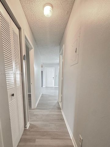 10947 NW 45th St, Coral Springs, FL 33065