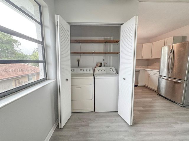 10947 NW 45th St, Coral Springs, FL 33065