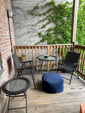 750 S Oakley Boulevard 3, Chicago, IL 60612