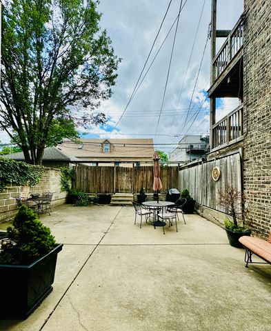 750 S Oakley Boulevard 3, Chicago, IL 60612