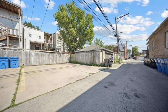 750 S Oakley Boulevard 3, Chicago, IL 60612