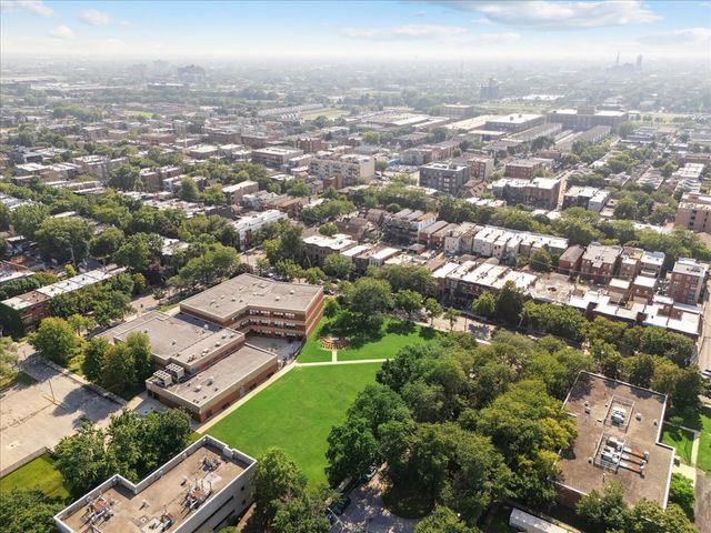 750 S Oakley Boulevard 3, Chicago, IL 60612