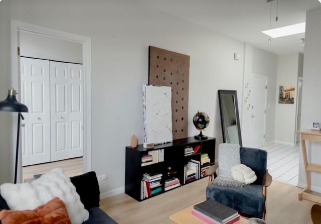 750 S Oakley Boulevard 3, Chicago, IL 60612