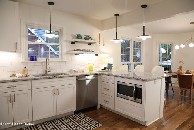 323 N Bonner Ave, Louisville, KY 40207