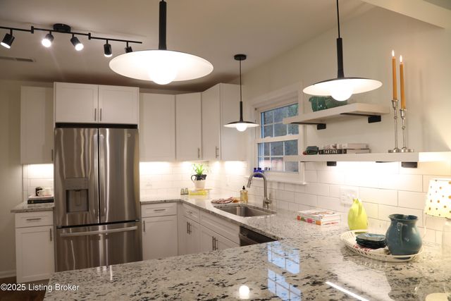 323 N Bonner Ave, Louisville, KY 40207