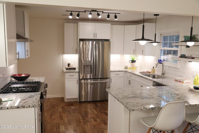 323 N Bonner Ave, Louisville, KY 40207