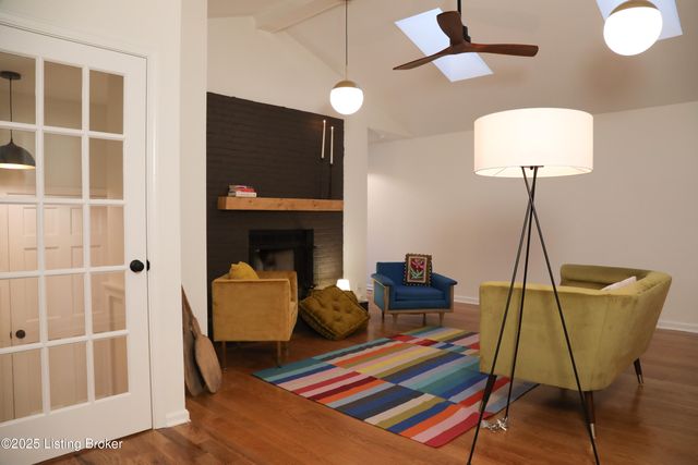 323 N Bonner Ave, Louisville, KY 40207