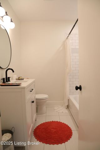 323 N Bonner Ave, Louisville, KY 40207