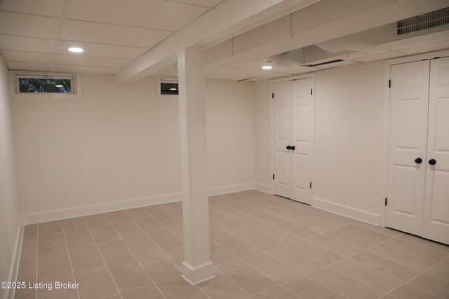 323 N Bonner Ave, Louisville, KY 40207