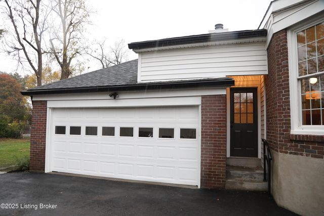 323 N Bonner Ave, Louisville, KY 40207