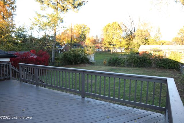 323 N Bonner Ave, Louisville, KY 40207