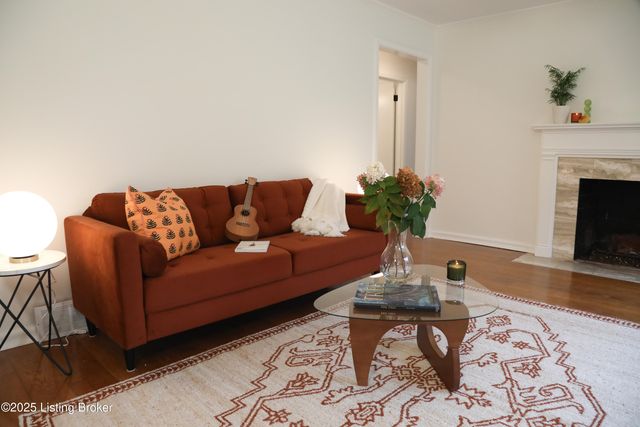 323 N Bonner Ave, Louisville, KY 40207