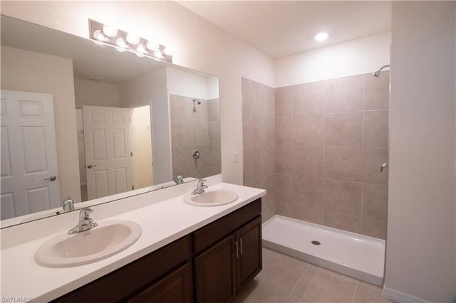 1215 SE 20th ST, Cape Coral, FL 33990