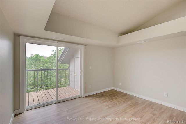 2575 S Syracuse Way J301, Denver, CO 80231