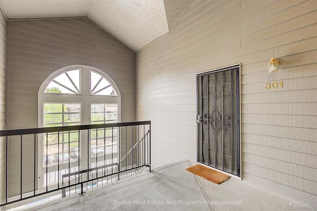 2575 S Syracuse Way J301, Denver, CO 80231