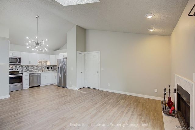 2575 S Syracuse Way J301, Denver, CO 80231