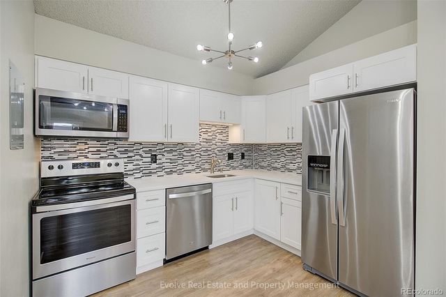 2575 S Syracuse Way J301, Denver, CO 80231