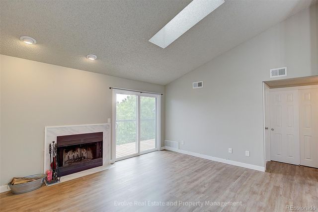 2575 S Syracuse Way J301, Denver, CO 80231