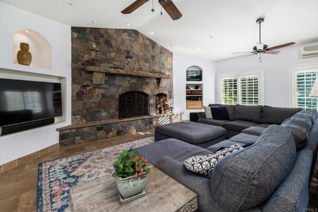 35715 Calle Nopal, Temecula, CA 92592