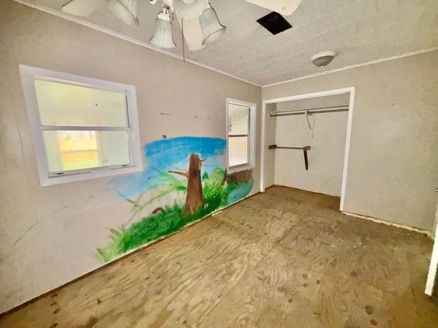 228 Hyland Drive, Gheens, LA 70355