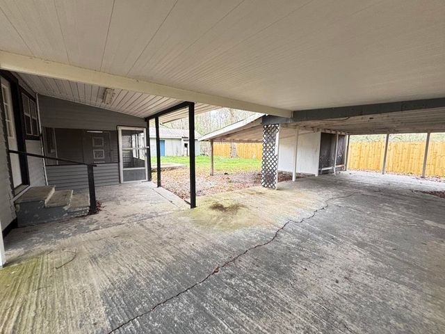 228 Hyland Drive, Gheens, LA 70355