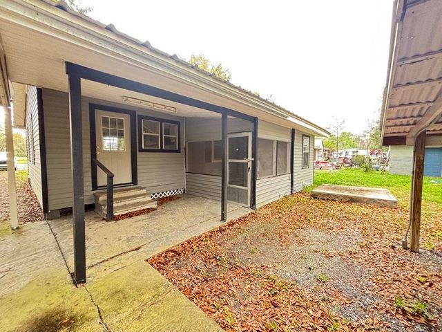 228 Hyland Drive, Gheens, LA 70355