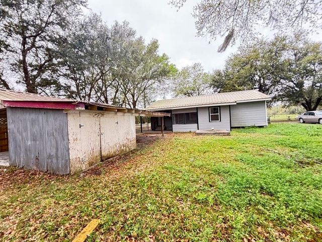 228 Hyland Drive, Gheens, LA 70355