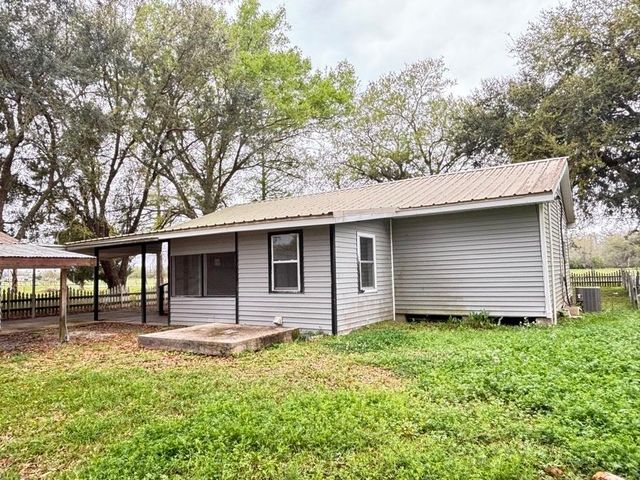 228 Hyland Drive, Gheens, LA 70355