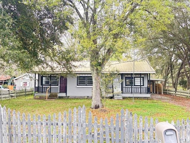 228 Hyland Drive, Gheens, LA 70355