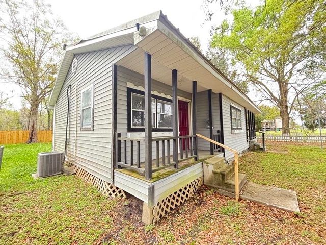 228 Hyland Drive, Gheens, LA 70355