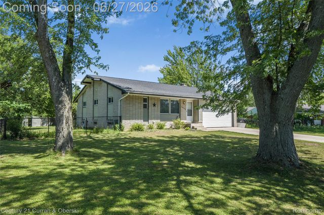 28906 Lorikay Street, Farmington Hills, MI 48334