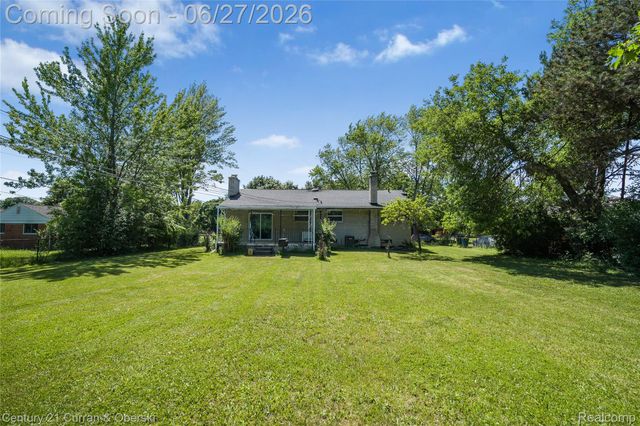 28906 Lorikay Street, Farmington Hills, MI 48334