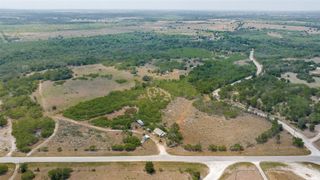 9557 Fm 86, Lockhart, TX 78644