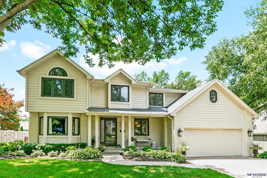 10519 Madison Street, Omaha, NE 68127