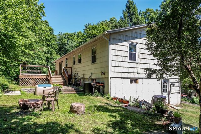 186 Flood Bridge Road, Southbury, CT 06488