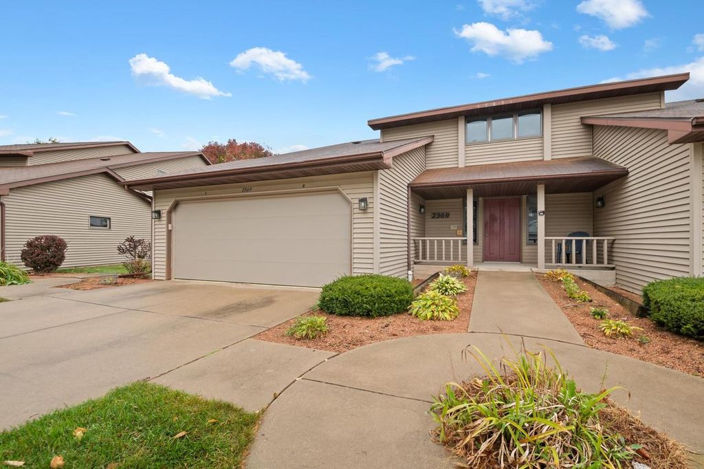 2369 CEDAR RIDGE COURT #UNIT D, Ashwaubenon, WI 54313