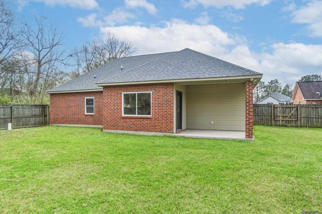 8085 Wolf Creek Place, Denham Springs, LA 70726