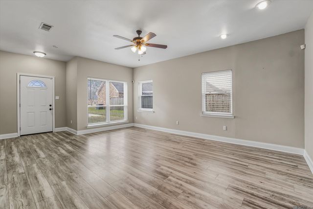 8085 Wolf Creek Place, Denham Springs, LA 70726