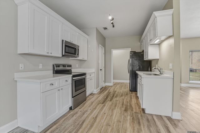 8085 Wolf Creek Place, Denham Springs, LA 70726