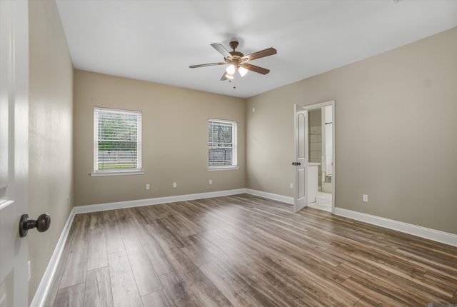 8085 Wolf Creek Place, Denham Springs, LA 70726