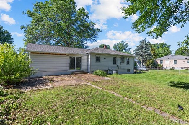 9427 Atwood Drive, Affton, MO 63123