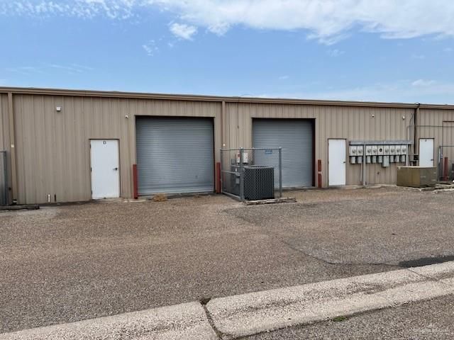 200 N Mccoll Road D-E, Mcallen, TX 78501