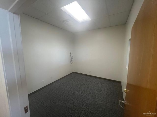 200 N Mccoll Road D-E, Mcallen, TX 78501