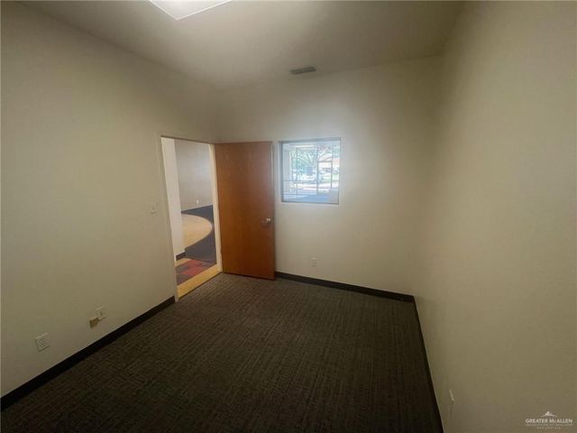 200 N Mccoll Road D-E, Mcallen, TX 78501