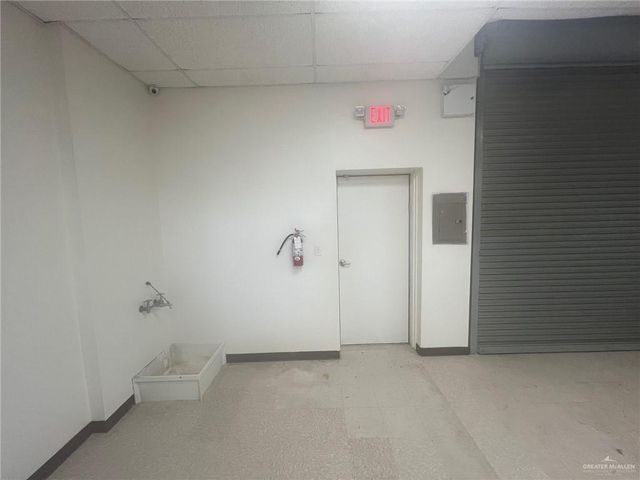 200 N Mccoll Road D-E, Mcallen, TX 78501